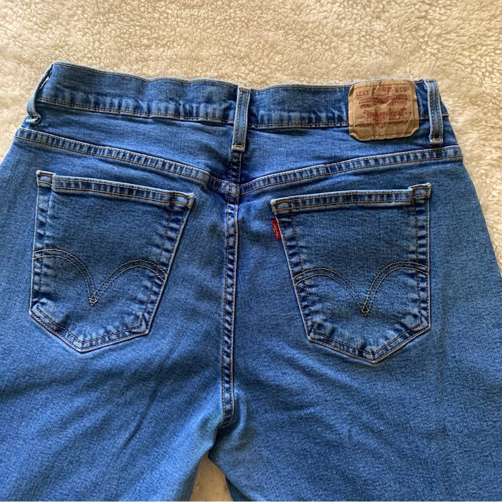 Vintage 550 Levi’s Relaxed Fir Boot Cut Jeans
